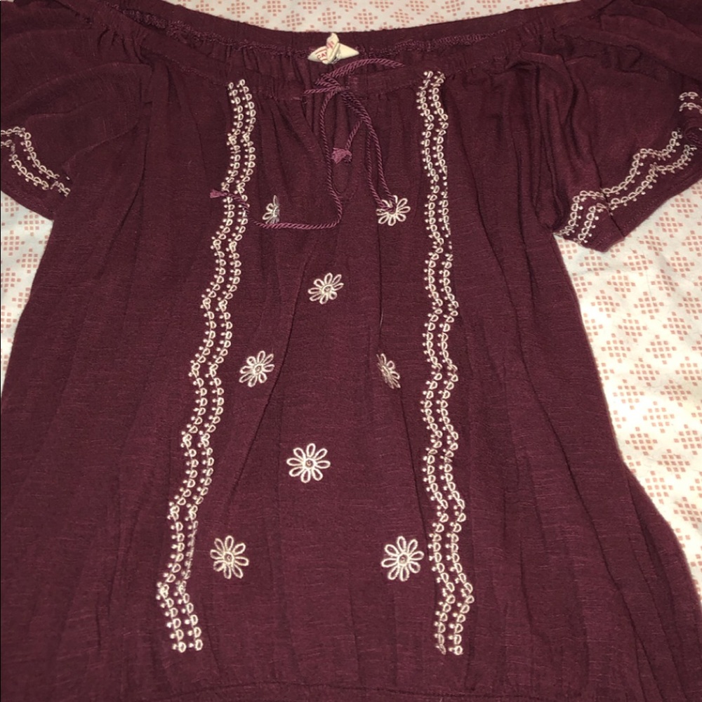 super pretty off the shoulder maroon floral shirt